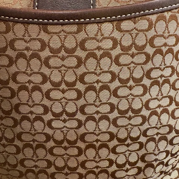 VINTAGE COACH 6376 Soho Brown Signature MonogramLogo Jacquard Shoulder Bag